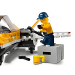 Конструктор LEGO City Транспортировка самолёта на авиашоу (60289).