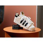 Конструктор LEGO EXPERT adidas Originals Superstar (10282). Конструктор LEGO EXPERT adidas Originals Superstar (10282).