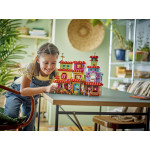 Конструктор LEGO Disney Чарівний будинок Мадригала (43245).