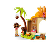 Конструктор LEGO Disney Сільський будинок та каное (43282).
