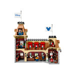 Конструктор LEGO Disney Дісней поїзд та вокзал (71044).