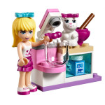 Конструктор LEGO Friends Кондитерская Стефани (41308).