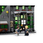Конструктор LEGO Harry Potter Волшебные магазины Лютного переулка (76471).