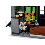 Конструктор LEGO Harry Potter Волшебные магазины Лютного переулка (76471).