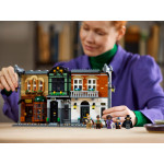 Конструктор LEGO Icons Шерлок Холмс: Книжковий куточок (10351).
