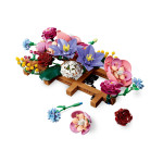 Конструктор LEGO Icons Квіткова стіна (11503).