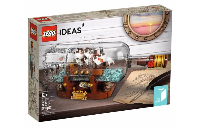 Конструктор LEGO Ideas Корабель у пляшці (21313).