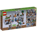 Конструктор LEGO Minecraft Пригоди у шахтах (21147).