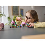 Конструктор LEGO Minecraft Сад квітучої вишні (21260).