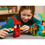 Конструктор LEGO Minecraft Будинки для папуг (21282).