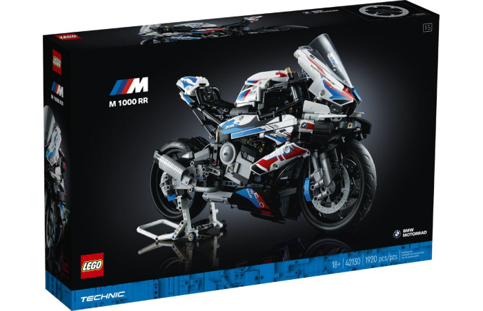 Конструктор LEGO Technic BMW M 1000 RR (42130).