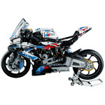 Конструктор LEGO Technic BMW M 1000 RR (42130).