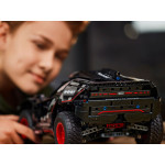 Конструктор LEGO Technic Audi RS Q e-Tron (42160).
