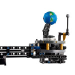 Конструктор LEGO Technic Планета Земля і Місяць на орбіті (42179).