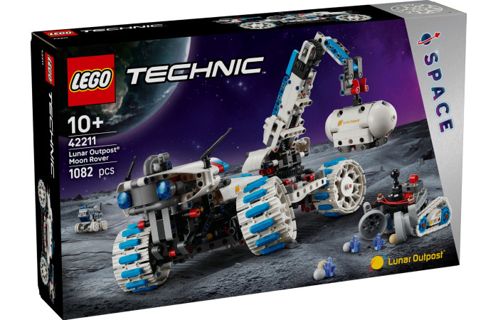 Конструктор LEGO Technic Космічний місяцехід Lunar Outpost (42211).